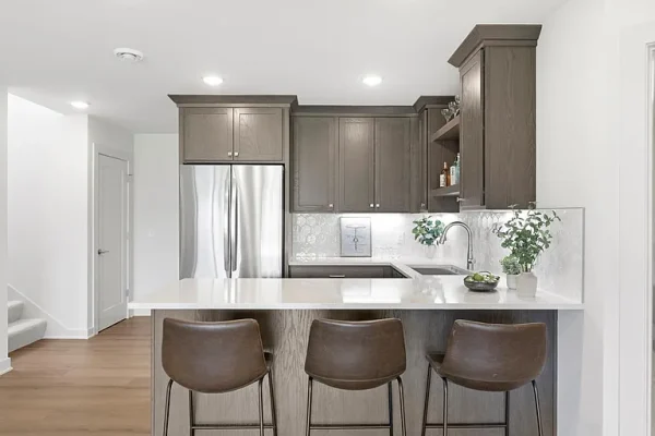 bc224f4dd21843dd4d90e364aa2248c4-cc_ft_768