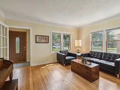 31d312f7333f0399a4e70d1e8453c597-cc_ft_384