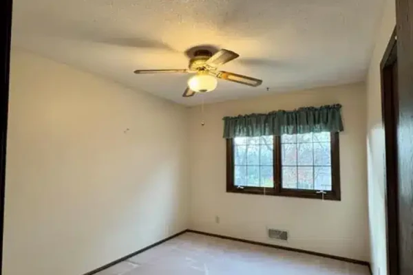 3601-125th-Avenue-NE-Blaine-MN-55449-6801438-image18